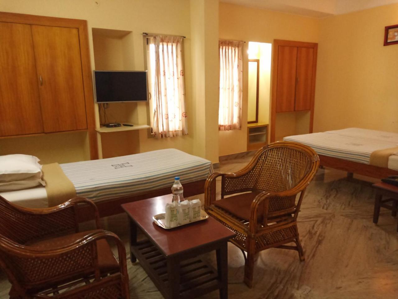 Hotel Victoriyah Thanjavur Exterior photo