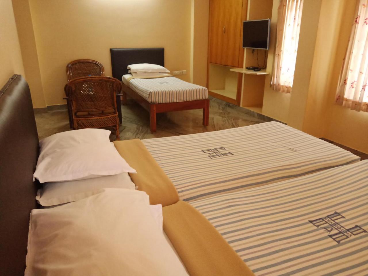 Hotel Victoriyah Thanjavur Exterior photo
